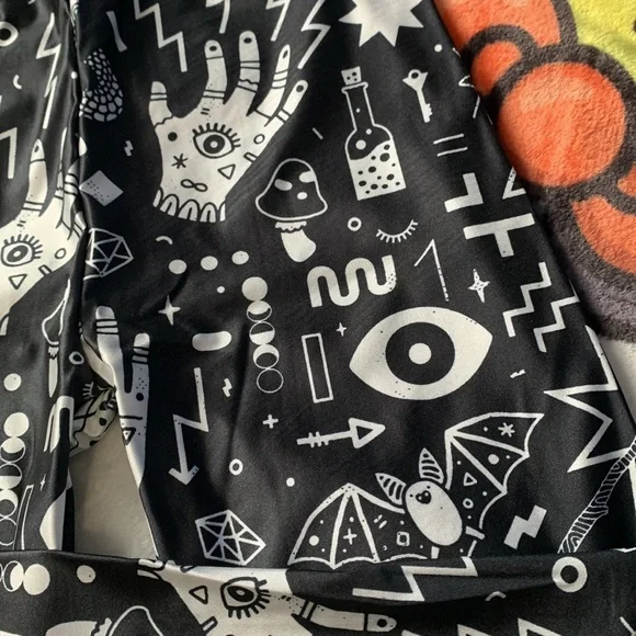 Witchy Goth Occult Leggings - Picture 3 of 6